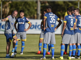 Cruzeiro treina